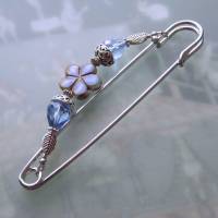 Tuchnadel blaue Blume Kristall Silber, 10cm Kiltnadel mit böhmischen Perlen Bild 4