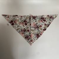 Gemustertes Musselintuch in zwei Größen, blumiges Dreieckstuch mit Rosendruck Bild 3
