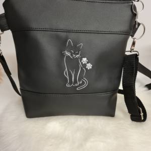 Kleine Handtasche Grinsekatze schwarz Umhängetasche Halloween Tasche mit Anhänger Kunstleder Bild 8