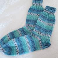 Socken in Gr. 38/39, handgestrickte Wollsocken Söckchen Ringelsocken Kuschelsocken in türkis-blau türkis-grün und weiß Bild 1