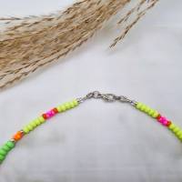 Neon Kette mit Süsswasserperle, Süßwasserperlen Kette, bunte Perlenkette, Halskette mit Perlen, sommerliche Halskette Bild 9
