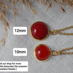 Creolen Gold Jade Rot, kleine Edelstein Hängeohrringe, Ohrringe Rot hängend, rund, roter Stein Ohrhänger, Jade Schmuck, Bild 9