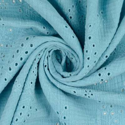 Musselin Double Gauze Lochstickerei, Stickerei Blumen türkis (1m/12,00 €)