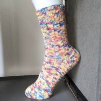 Socken aus handgefärbter Wolle in Größe 36/37, 75% Schurwolle, 25% Polyamid, Konfetti, bunt, Bild 5