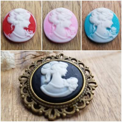 Kamee Brosche Pin Anstecknadel blau schwarz rosa grün rot Cabochon Frauenkopf Gemmen
