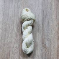 Sockenwolle zum Färben, Rohwolle, Naturwolle, 4 fädig, 100 Gramm Strang Bild 1