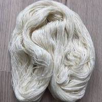 Sockenwolle zum Färben, Rohwolle, Naturwolle, 4 fädig, 100 Gramm Strang Bild 2