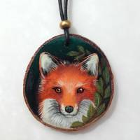 Krafttier-Amulett handgemalter Fuchs, handbemalter schamanischer Schmuck-Anhänger, Fuchs auf Astscheibe, Indianerschmuck Bild 2