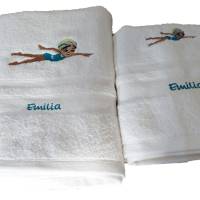 Besticktes Handtuch,  Duschtuch oder SET  Schwimmerin personalisiert Handmad bestickt Bild 2