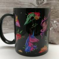 Becher mit mystischen Motiven schwarz, für magische Zauberträke, Tee und Kaffee - 330ml Keramik Tasse Bild 1