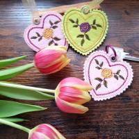 Stickdatei Rosen Schlüsselanhänger Bild 3