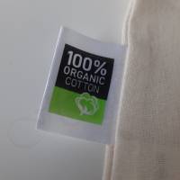 Personalisierte Einkaufstasche aus Bio-Baumwolle in der Farbe natur "Die tut nix, die will nur shoppen" Bild 2