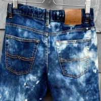 Jungen Destroyed-Look /Batik Jeans Upcycling Jeans Hose von Marke LUCKY BRAND in einem neuen Look. Bild 4