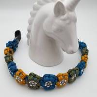 Stirnband / Stirnriemen für Pferde in schmaler Blümchenoptik Goldgelb / Blau mit silbernen Perlem Bild 5
