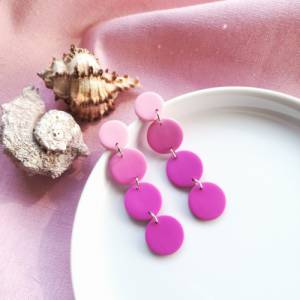 lange pinke Ohrringe, bunte Polymer Clay Ohrringe mit Ombre Farbverlauf, rosa Ohrringe aus Kreisen Bild 5