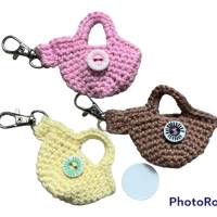 Schlüsselanhänger „Tasche“ aus Baumwolle gehäkelt, farblich sortiert Bild 1