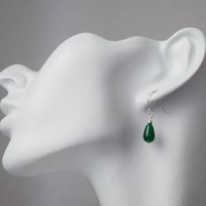 Ohrhänger, grüne Jade Ohrringe, Tropfen Edelstein Ohrringe echt Silber 925, minimalistische hängende Ohrringe Perlen, kl Bild 2