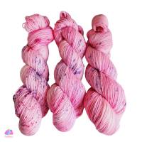 Handgefärbte Sockenwolle Trekking 4fach, Farbe: Rosa mit Sprekel Bild 2
