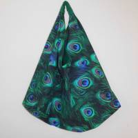 Große Tasche im Origami Stil in dunkelgrün mit Pfauenfedernmuster Bild 1
