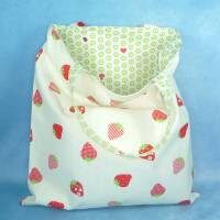 Einkaufsbeutel zum Wenden mit Erdbeeren und kleinen Blüten | Einkaufstasche | Stofftasche | Tragetasche | Marktbeutel Bild 2