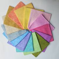 Patchwork und Quiltpaket - 15 einfarbige Fat Quarter jeweils 50 x 55 cm in hellen Frühlingsfarben Bild 1