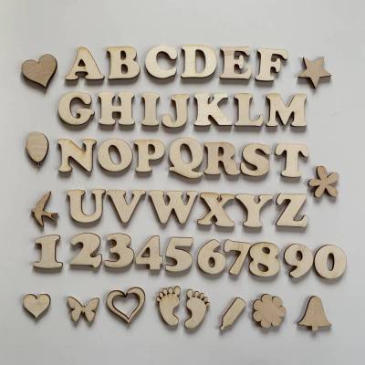Buchstaben, Zahlen und Symbole zum Basteln und Personalisieren