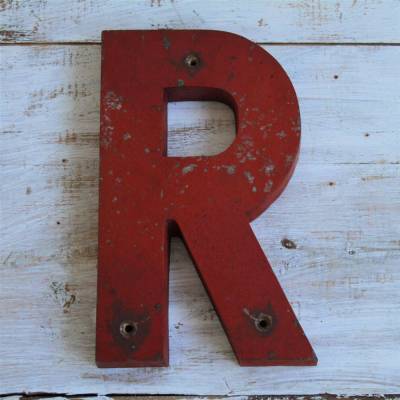 roter Vintage Buchstabe Gusseisen R