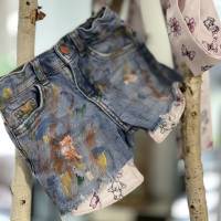 Destroyed-Look - Handbemalte Mädchen Boho Jeans Shorts mit Haarband. Ripped Jeans Bild 1