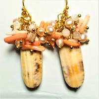 Ohrringe Muschel mit Koralle Mondstein apricot und rosa Perlen pfirsich Bild 4