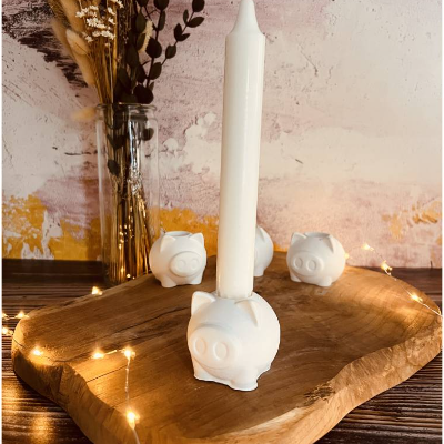 Kerzenständer aus Raysin Glücksschwein