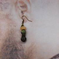 Wikinger Ohrring, einzelner Ohrhänger mit antiker Metallperle, geätztem Achat und Quarz Bild 7