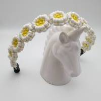 Stirnband / Stirnriemen für Pferde in breiter Blümchenoptik Weiß mit gelben Perlen Bild 4