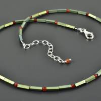 Hämatitkette minimalistisch mit Karneol, 925er Silber, Rechtecke und Würfel, grün rot, zarte Edelsteinkette Geschenk Bild 3