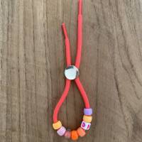 Kitsch Candy Laces - Armbänder in Schnürsenkel-Optik mit bunten Perlen und Schriftzug Bild 3