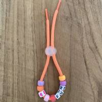 Kitsch Candy Laces - Armbänder in Schnürsenkel-Optik mit bunten Perlen und Schriftzug Bild 6