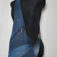 Crossbody Bag Rucksack Handtasche aus verschiedenen Jeansstücken Bild 1
