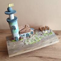 Miniatur Leuchtturm auf Treibholz, Miniatur Leuchtturm,  Holzdeko, maritime Deko, Nordsee, Ostsee, Strand Atlantik, Bild 2