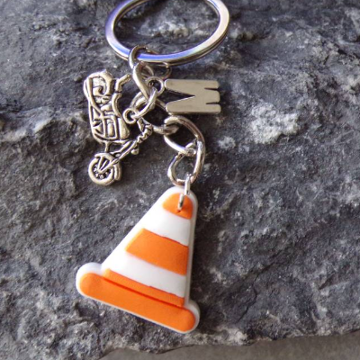 Schlüsselanhänger Bike Motorrad Führerschein Verkehrshütchen Fahrlehrer personalisiert