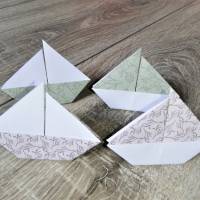 20 Origami Segelboote, Tischdeko, Taufe, Hochzeit, Papierboot, Schiffe, Boote, Papierdeko maritim, grün floral Bild 3