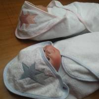 Baby Badeset mit Applikation und Wunschnamen.Kapuzenbadetuch und Waschlappen Bild 1
