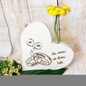 Herzaufsteller Vase, Hochzeitsdaten, mit eingestecktem Reagenzglas, für Blumen oder Rosen, personalisiert mit Wunschgrav Bild 1