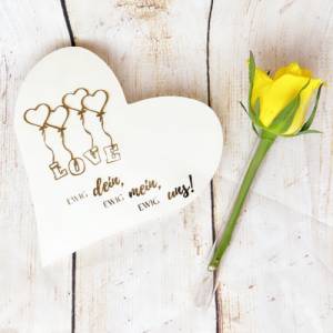 Herzaufsteller Vase LOVE, Herz aus Holz mit eingestecktem Reagenzglas, für Blumen oder Rosen, personalisiert mit Wunschg Bild 3
