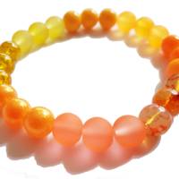 Armband aus Glasperlen in orange und gelb  elastisch Bild 1