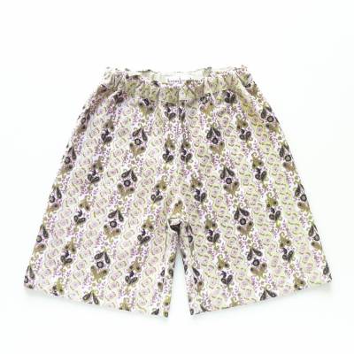 Kurze Hose für Kinder aus floral gemustertem Feincord in 110/116, Upcycling, Bermudashorts, Kindershorts
