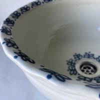 Leicht ovales Waschbecken /weiß/creme/blau mit gemalter Bordüre   Ø 34/32 cm Höhe 15 cm Bild 5