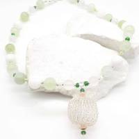 Zartgrüne Kette mit weißen Jadeperlen und Glasperlen 925 Silber Bild 2