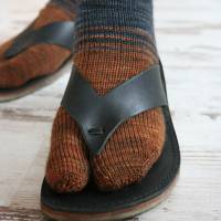 Anleitung: Tabi Toes - Socken stricken für Zehensandalen Bild 9