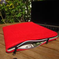 Laptoptasche Notebooktasche aus Filz, hellrot, Rundumreißverschluss, Innenfutter "Vintage Bulli". Handmade Bild 2