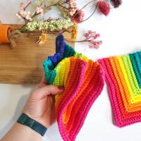 Gehäkelte Topflappen Regenbogenfarben 1 Paar | bunte Topflappen gehäkelt Baumwolle | nützliche Küchenutensilien | LGBT Bild 7
