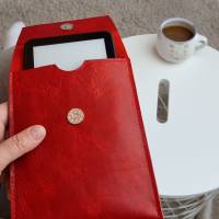 Hochwertige eBook Reader Hülle aus Leder in einem schönen cognac Ton - Langlebiger Schutz für dein Lesegerät Bild 10